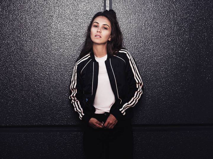 Singer Amy Shark Adores Her Unconventional Path
