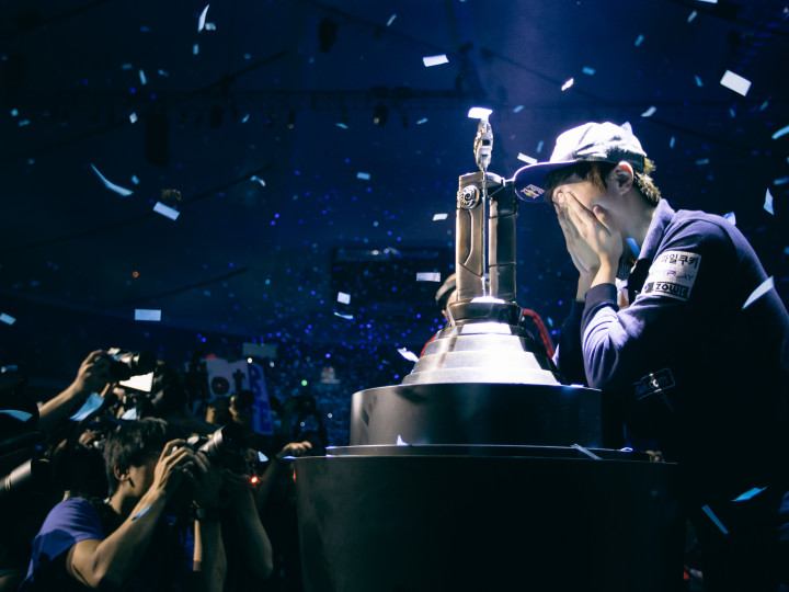 What It Means to Be a Professional eSports Photographer