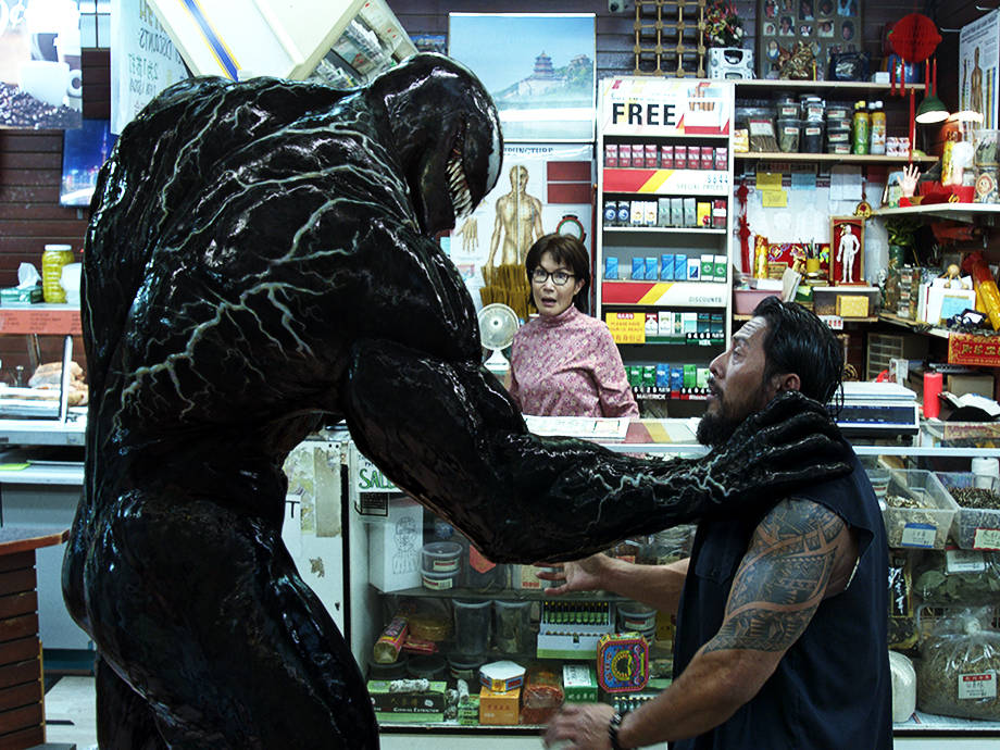 When 'Venom' Star Tom Hardy Wants to Jump Into a Lobster Tank, Let Him