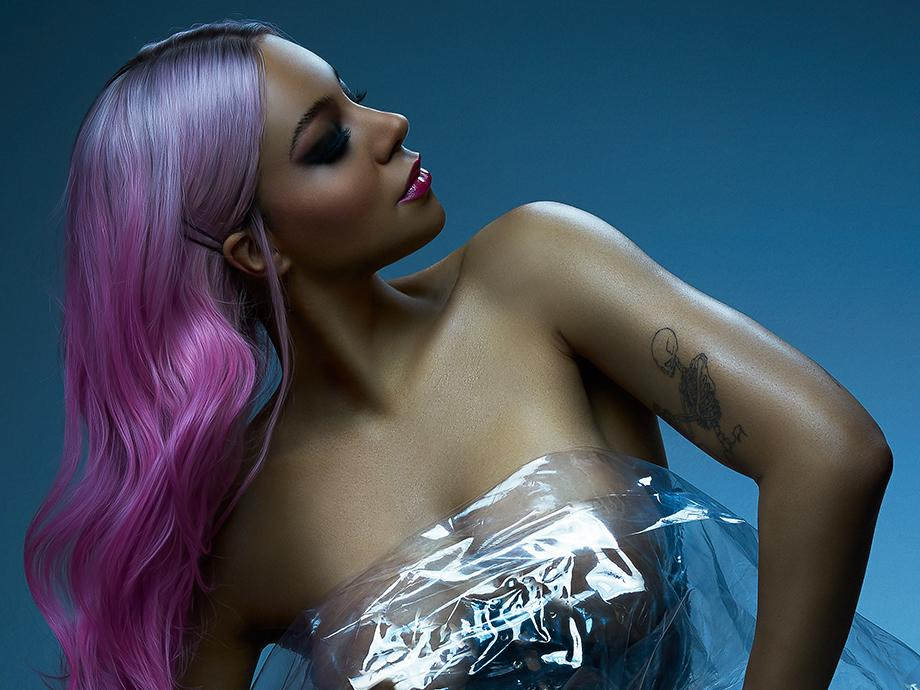 What Munroe Bergdorf Can Teach Us About Womanhood